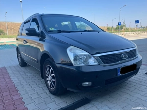 Vând Kia Carnival - 7 locuri - imagine 2