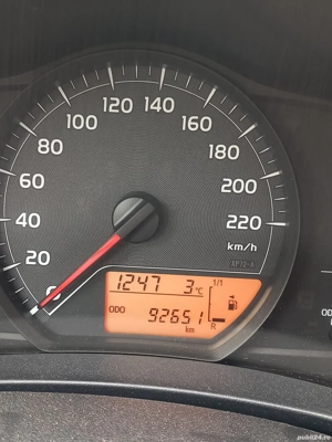 Vând Toyota Yaris  - imagine 2