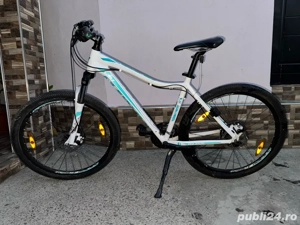 Bicicletă MTB Giant 27.5  ideală oraș și off-road ușor
