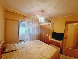 Apartament cu 3 camere de vânzare în zona Nufarul - imagine 2