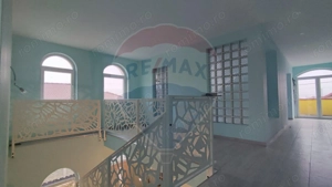 De inchiriat spatiu generos nerezidential la mansarda casa 122mp Oncea