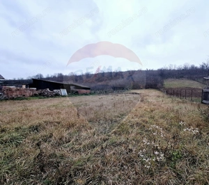 Casă  cu 2 camere si teren de vanzare - imagine 6