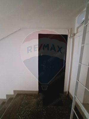 Apartament cu 3 camere de vânzare în zona Nufarul - imagine 3