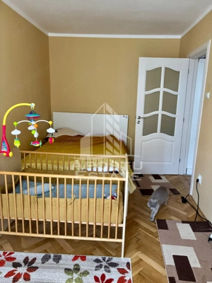 Apartament cu 3 camere, 2 balcoane, 2 bai,etaj intermediar, - imagine 4