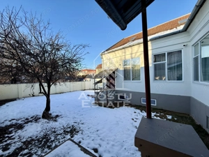 Casa individuala versatila, teren 411mp, zona Lunei