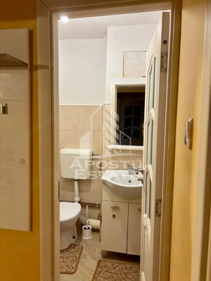 Apartament cu 3 camere, 2 balcoane, 2 bai,etaj intermediar, - imagine 10