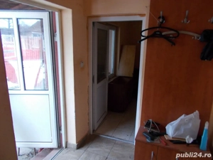 Casa Ianova, 2corpuri, 3 camere, 1500mp teren - imagine 2