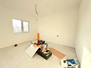 Duplex elegant, 3 camere, 72 mp utili, 300 mp teren - Dumbravita  - imagine 7
