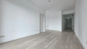 APARTAMENT CU TERASA GENEROASA SI VEDERE UNICA CATRE LAC - imagine 9