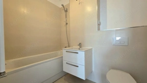 APARTAMENT CU TERASA GENEROASA SI VEDERE UNICA CATRE LAC - imagine 7