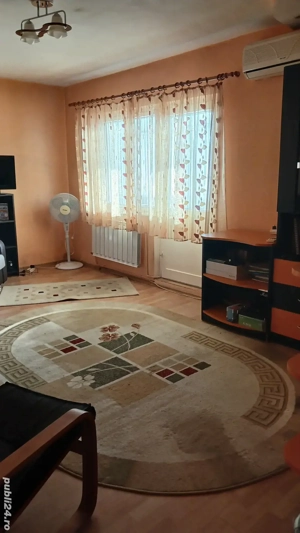 Pe str. Motorului, apartament cu 2 camere decomandat, etaj3 cu 2 balcoane, mobilat si utilat