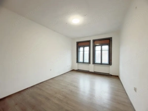 Apartament 1 camera, decomandat, parter, 41mp utili, zona Sinaia 