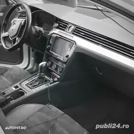 Volkswagen Passat 2.0 TDI (BlueMotion Technology) DSG Highline - imagine 2