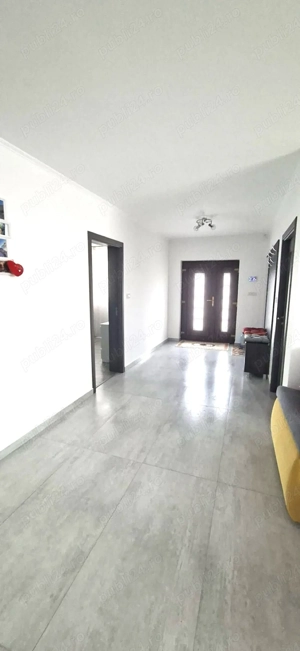 vand 2 case una noua si una batraneasca  - imagine 2