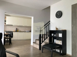 Casa moderna cu 3 camere 2 bai balcon si curte privata in Turnisor