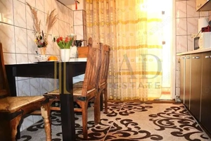 3 Camere, decomandat, parter+curte privata! Vanzare apartament in Targoviste - Micro 4. - imagine 8