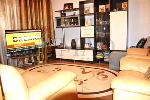 3 Camere, decomandat, parter+curte privata! Vanzare apartament in Targoviste - Micro 4. - imagine 10