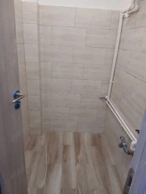 Garsoniera, nemobilata,  etaj 3 din 4, A-uri, Tiglina 1 - imagine 3