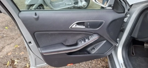 Mercedes Benz GLA 200d 4Matic PAchet AMG - imagine 6