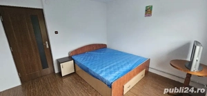 Închiriez apartament 3 camere, zona 1 Mai  - imagine 2