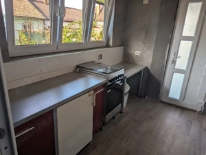 Închiriez ap. la casa in regim hotelier in Sibiu, zona liniștită  - imagine 4