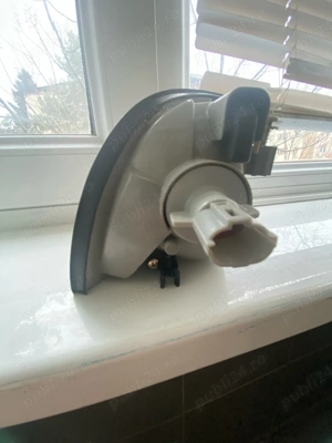 Vand far stanga si lampa semnalizare stg Cielo - imagine 4