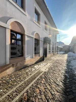 Investiție Premium: Bistro, Casă și Birouri în Centrul Istoric - imagine 4
