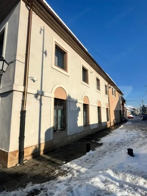 Investiție Premium: Bistro, Casă și Birouri în Centrul Istoric - imagine 3