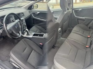 Volvo S60 2.0 5 cilindri - imagine 8