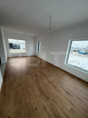 Casă modernă, finisaje premium, teren 7.8 ari, Ipotesti - imagine 2