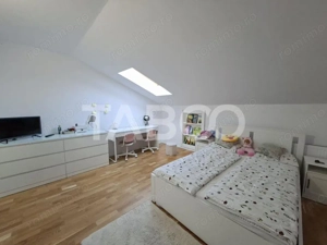 Casa de locuit + spatiu comercial de vanzare in Cisnadie - imagine 9