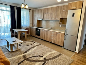 Inchiriez apartament cu 2 camere in Floresti