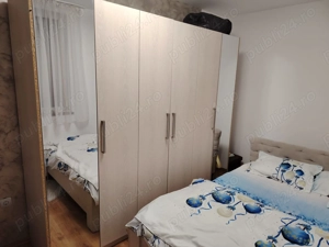 Vând dulap +pat cu saltea