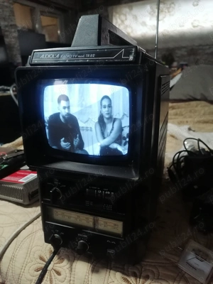 tv  cu  radio portabil  vintage AUDIOLA  TR 82