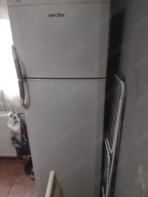 vând frigider Arctic A +