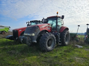 CASE IH MAGNUM 260 Agricultural Tractor