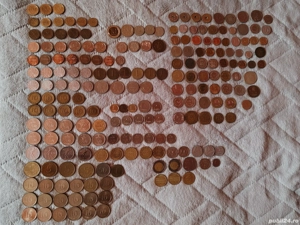 vand colectie de monede 210 buc