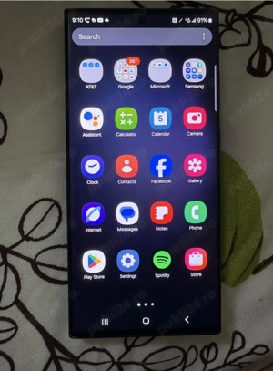 Vând Samsung S23 Ultra.