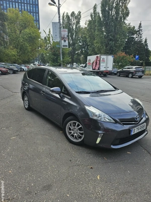 Toyota Prius Plus Hybrid - imagine 3