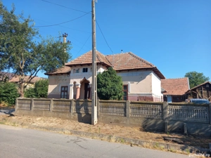 Casă și teren de vânzare pe Valea Dunării 