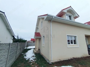 Duplex spatios - 5 camere - asfalt