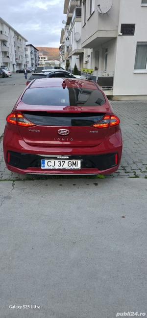 Hyundai Ioniq - imagine 5