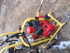 vând aparat de muls vacile 2 posturi folosit foarte putin 