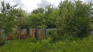 Teren cu casă demolabila 