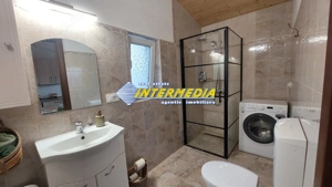 Casa cu 5 camere si teren generos de 1514 mp în centrul Sebesului - imagine 4