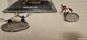 Macheta Sdkfz 250 plus doi soldati napoleonieni plumb - imagine 2