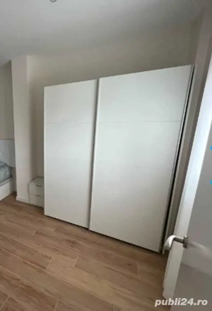 Șifoner cu uși culisante 