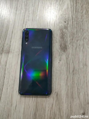 samsung a50 cu 4 128 giga in stare buna