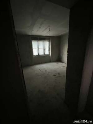 De vânzare   Parter casă, ideal locuință   birouri   cabinete  spațiu comercial   Caransebeș - imagine 3