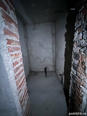 De vânzare   Parter casă, ideal locuință   birouri   cabinete  spațiu comercial   Caransebeș - imagine 7